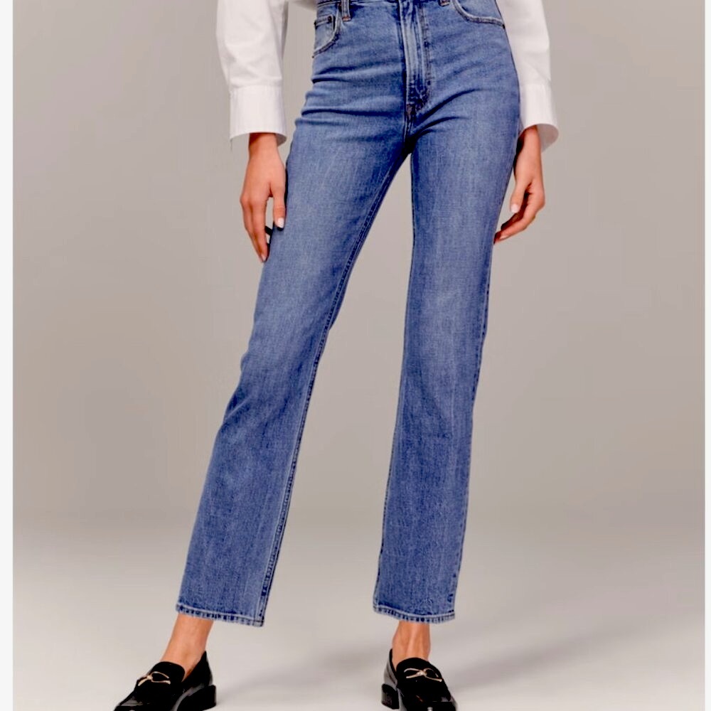Abercrombie & Fitch A&F The Ankle Straight Ultra High Rise Jeans Size 28 / 6s